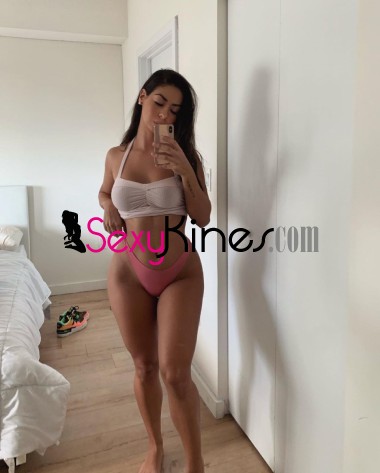 HERMOSA PAMELA RECIEN LLEGADA A PERÙ
