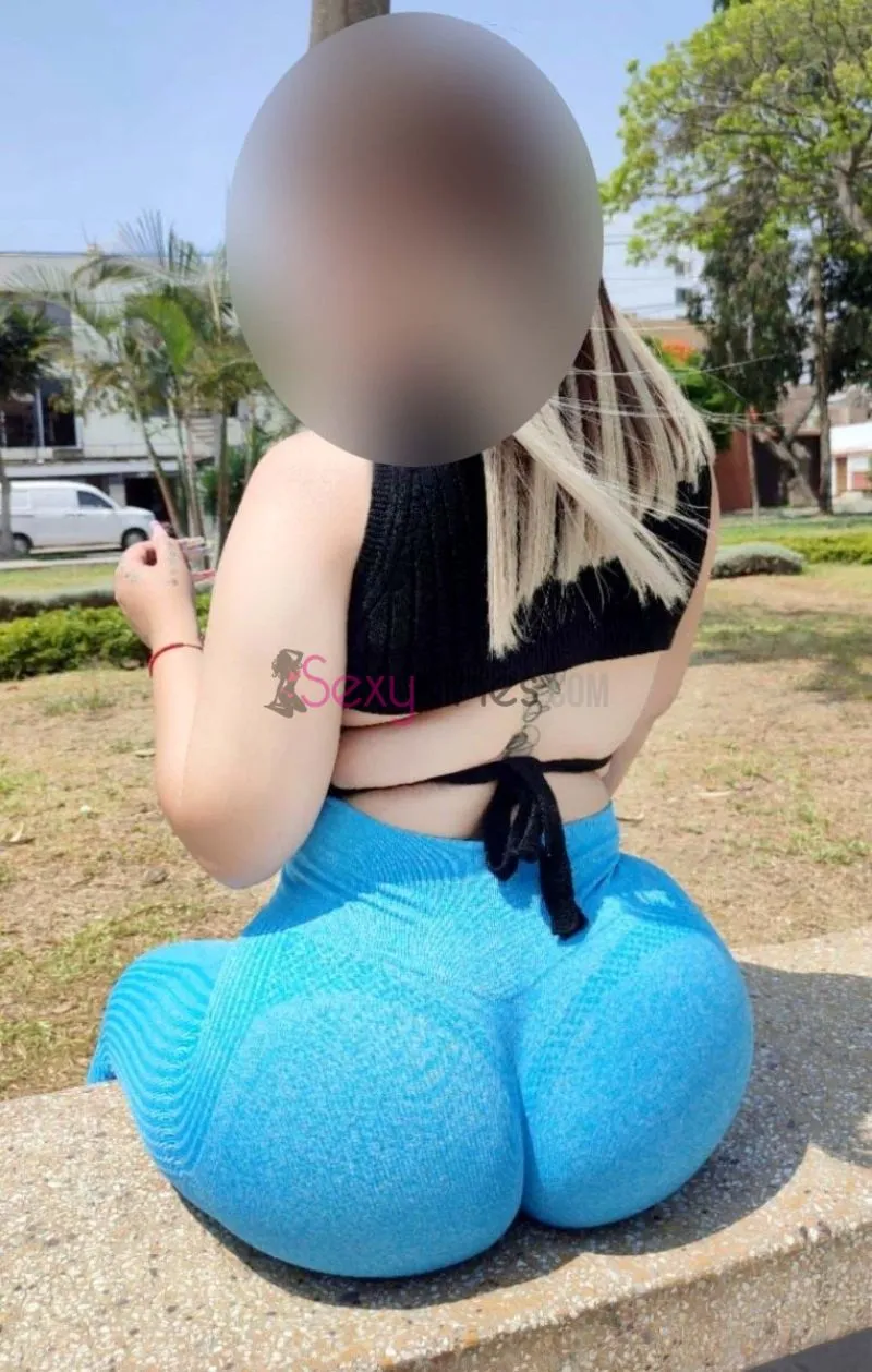 COLOMBIANA CULONA Y TETONA ARDIENTE CON DEPA EN SAN MIGUEL