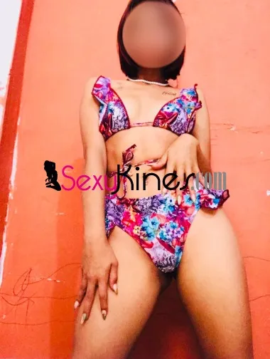 Lucia bebita 18 añitos delgada carita de ángel